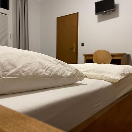 Gaststaette Zur Eiche Hotel Hannover Exterior photo
