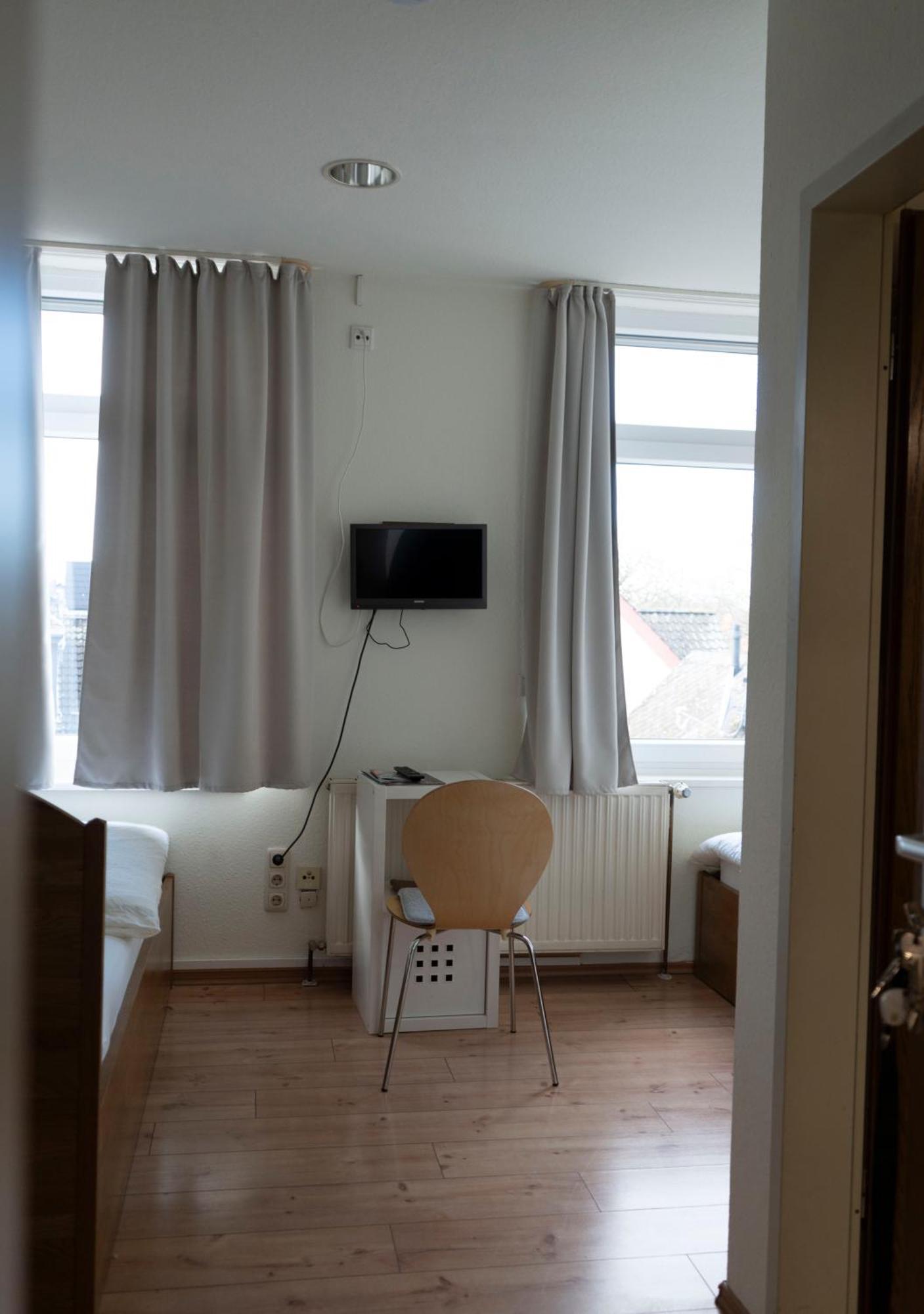Gaststaette Zur Eiche Hotel Hannover Exterior photo