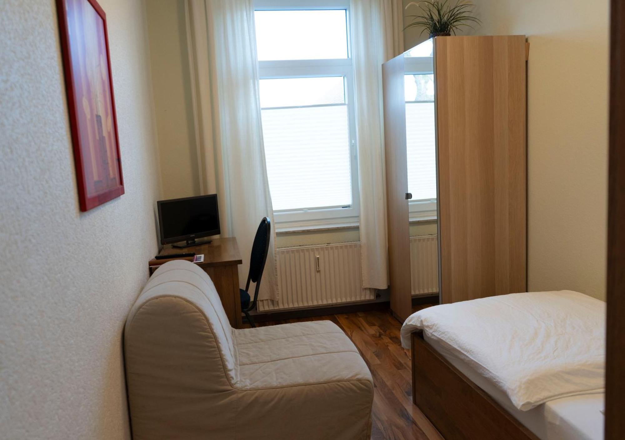 Gaststaette Zur Eiche Hotel Hannover Exterior photo